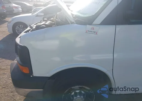 2012 Chevrolet Express 3500 Work Van из США, поврежденный, VIN 1GCZGUCG1C1113554